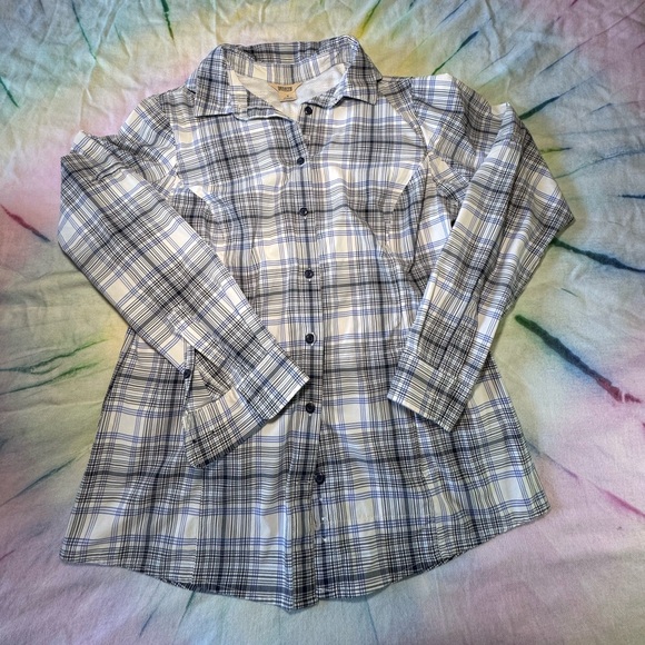 Duluth Trading Co Tops - Duluth Trading Co Armachillo Women’s Long Sleeve Button Down Blue Plaid Size S